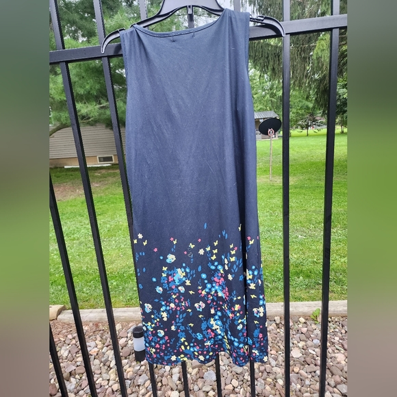 Sundress - Picture 4 of 7